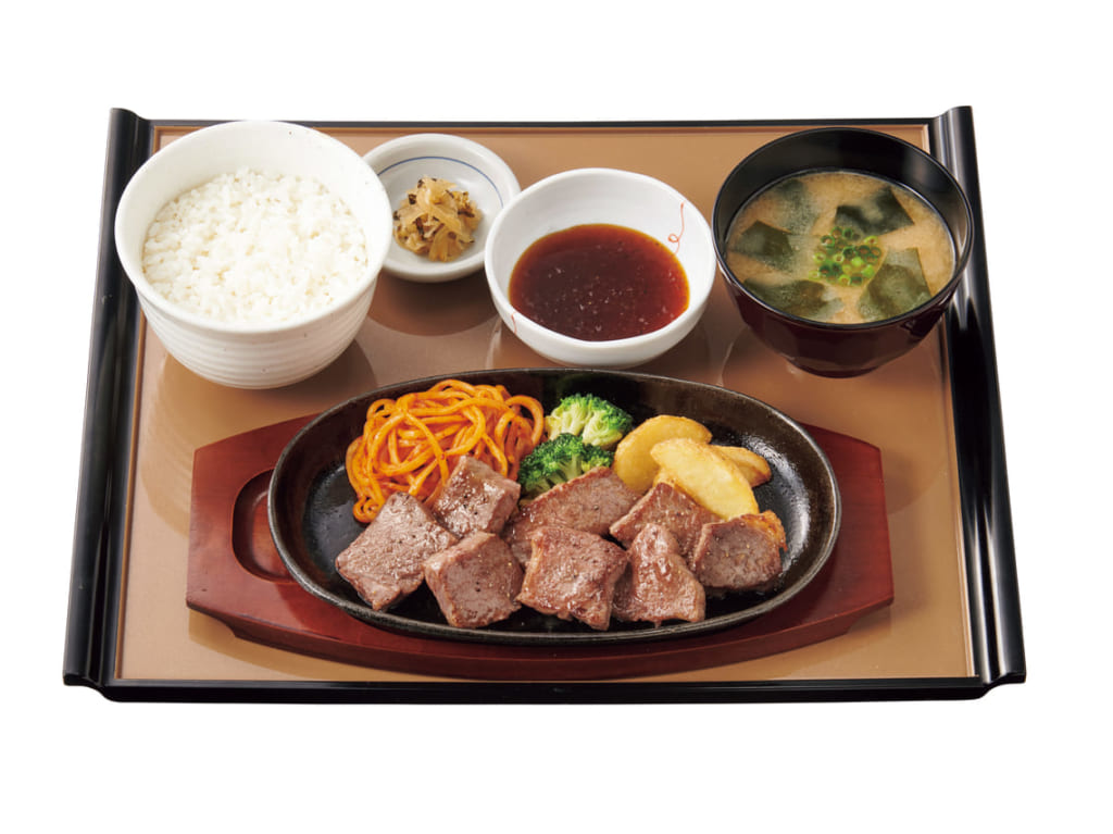 やよい軒_カットステーキ定食