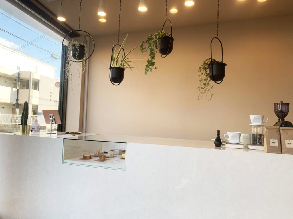 leaf & monica （リーフ＆モニカ）