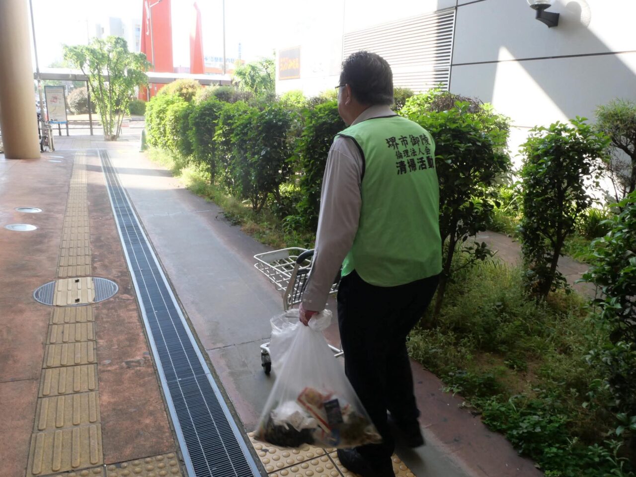 堺駅前6